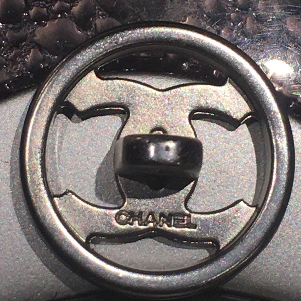 CHANEL shirt buttons
